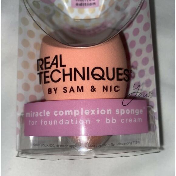 Real Techniques Limited Edition Miracle Complexion Sponge 01999 Set of 3 - Picture 3 of 6
